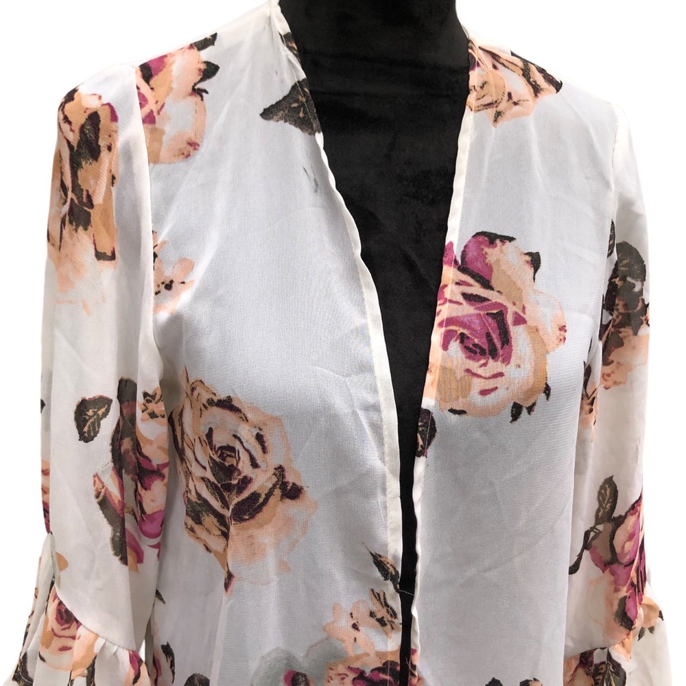 Ivy & Main Large Rose Sheer Kimono size S/M - Picture 7 of 12